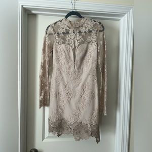 Saylor Ivory Long Sleeve Floral Lace Leondra‎ Mini Dress Size S